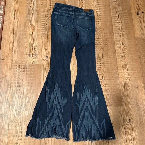 ARIAT Flare 28XL - Picture 2 of 3